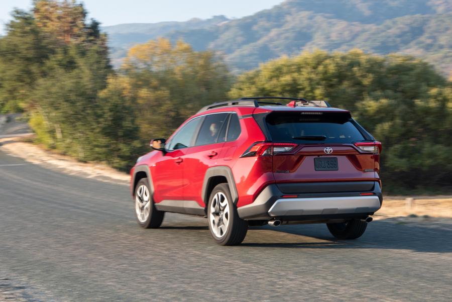  Toyota RAV4 Adventure 2018 года  (NA) (фото 103 из 196)